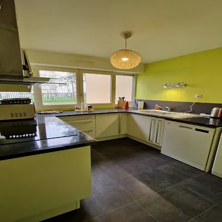 Apartment In Near 24 Circuit