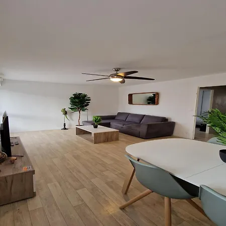 Apartment In Near 24 Circuit *