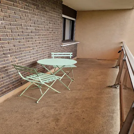 In Near 24 Circuit Apartment